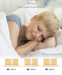 KH-WC009 Tùy Chỉnh Đa Chức Năng Cube Bảng Lịch Văn Phòng Bàn Để Bàn Bút Bằng Gỗ Với LED Đồng Hồ Báo Thức Kỹ Thuật Số - Product Image 5