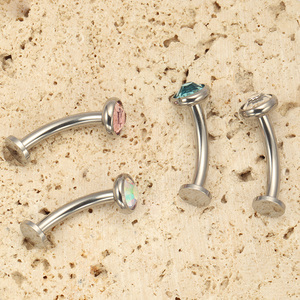 Piercing de Titanio de 14G con Rosca Interna Doble y Gema Flotante de 5mm para Ombligo - Product Image 2