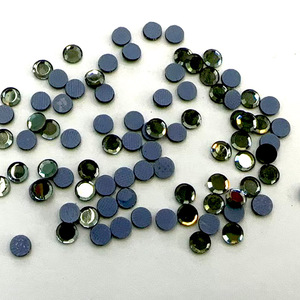 Venta directa de fábrica 500 Embalaje <span class=keywords><strong>bruto</strong></span> Ss10 Nuevo estilo Flat Top Mirror Facet Rhinestone Hot Fix Mirror Stones para vestido y zapatos - Product Image 5