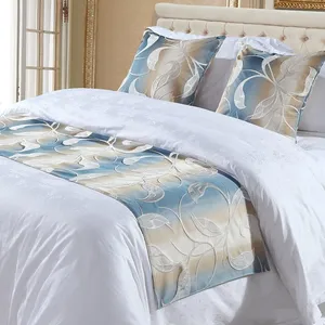 Super quality classic european pattern bed throw runners