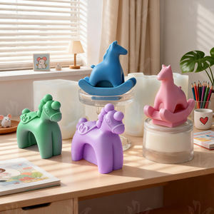 Moules en silicone créatifs J10-556 pour bougies parfumées en forme de poney pour l'Année du <span class=keywords><strong>Cheval</strong></span>, bougies cadeaux festives sur le <span class=keywords><strong>thème</strong></span> du poney - Product Image 1