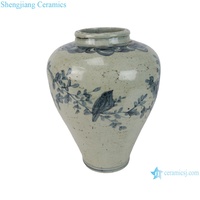 RZNA38-A chinois Antique dynastie Ming bleu et blanc peint à la main motif de fleurs urne en céramique porcelaine Pot de fleur prune Vase