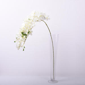 Guirnalda de Hortensias Artificiales Colgantes en Rojo, Rosa y Blanco, Realistas, para Centros de Mesa, Decoración de Bodas y Hogar - Product Image 3
