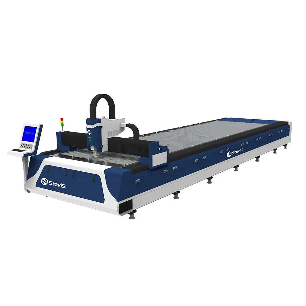 Machine de découpe laser CNC tôle 1000W-6000W découpe laser à fibre à table unique Russie Biélorussie prix du service après-vente local