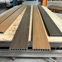 Terrasse extérieure en composite WPC moderne 140x23mm, co-extrusion, imperméable, écologique, grain de bois lisse