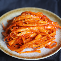 Kimchi Coreano Tradicional Orgánico de NIRA Platycodon en Salmuera con Sabores Picantes y Sabrosos