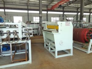 Ligne de production de tapis en herbe dorée épaissie à vis unique, extrudeuses pour <span class=keywords><strong>film</strong></span> PE et polystyrène, pour la fabrication de gazon artificiel vert - Product Image 5