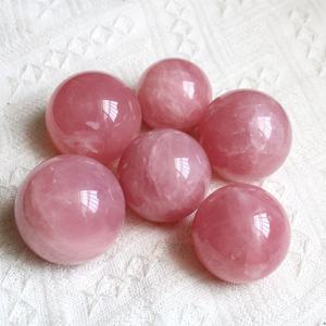 Vente en gros de sphères de cristal polies de haute qualité, en quartz rose, pour la décoration Feng Shui - Product Image 5
