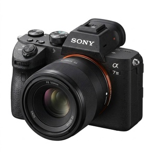 <span class=keywords><strong>Sony</strong></span> A7M3 Alpha <span class=keywords><strong>7</strong></span> <span class=keywords><strong>III</strong></span> ILCE-7M3 Usada Original con Lente de 50 mm f/1.8, 24.2MP, Fotograma Completo, Video 4K, Kit para Retratos y Vlogging, Obturador Bajo - Product Image 1