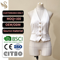Gilet sur mesure blanc personnalisé pour femme, boutons décoratifs sur le devant, poches à rabat, silhouette ajustée en sergé de qualité supérieure, service OEM