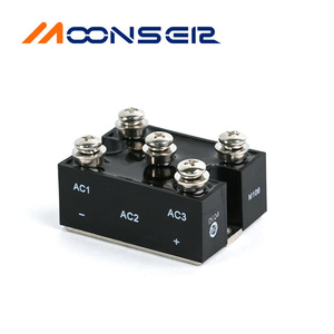 Puente Rectificador Trifásico MoonsEir M50100TB1600 de Montaje en Chasis con Orificio Pasante para Generador Diésel - Product Image 1