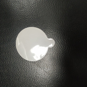 Revestimiento de sellado de papel de aluminio Tapa de junta con <span class=keywords><strong>grifos</strong></span> de tracción Taza de jugo de té Envasado de alimentos <span class=keywords><strong>Tapas</strong></span> de papel de aluminio de inducción de fácil pelado Revestimientos de sellado - Product Image 1