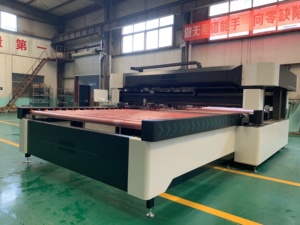 EASTTEC Fabricants de machines de bordure de <span class=keywords><strong>verre</strong></span> en Chine Machine à bordure de <span class=keywords><strong>verre</strong></span> à haute efficacité à ligne droite sur quatre côtés - Product Image 2