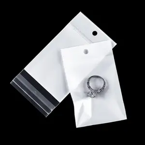 定制可重新密封的透明自密封胶袋opp袋塑料储物袋，带悬挂孔，用于珠宝零售展示