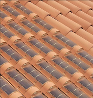 Tuiles solaires incurvées, panneaux photovoltaïques en verre pour système d'énergie solaire domestique, tuiles de toit solaires BIPV, 30W 32W, taille et couleur personnalisées