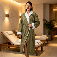 Peignoir de luxe avec poches en polyester tricoté double face confortable pour tous les jours et les vacances, toutes saisons