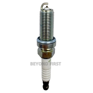 Suku Cadang Mobil Sistem Pengapian Busi NGK Bujias 97852 PLKAR7AGP untuk TOYOTA(JP) Auris 2006-2018,TOYOTA(US) Scion XB 2003-2015 - Product Image 2