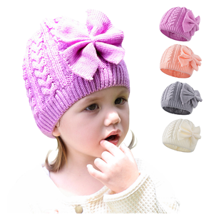 Bonnet en tricot avec nœud pour filles, idéal pour l'hiver, pour les 0-3 ans, parfait pour les voyages - Product Image 1