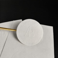 Autocollants en papier gaufré personnalisés, étiquettes de parfum de luxe, sceaux de logo texturés blancs, autocollants mats élégants auto-adhésifs pour l'emballage