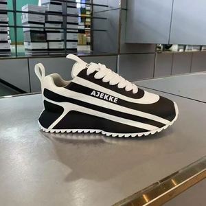 Zapatillas Blancas con Suela Gruesa para Mujer, Modelo 2026, con Decoración de Estrellas, Plataforma, Estilo Retro Hong Kong, Casuales y Deportivas - Product Image 4