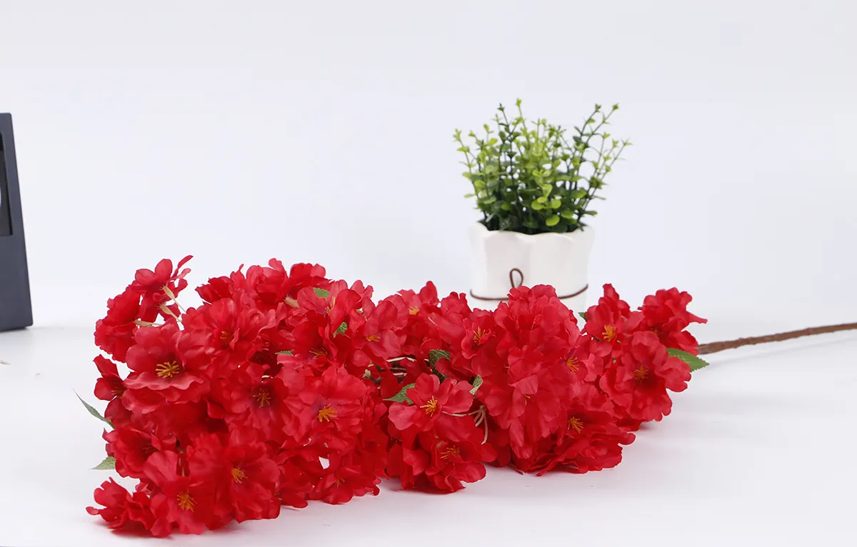 Nuevas ideas de productos 2024 flor de cerezo hecho a mano colgante Navidad falso ramo de flores artificiales decoraciones para el hogar