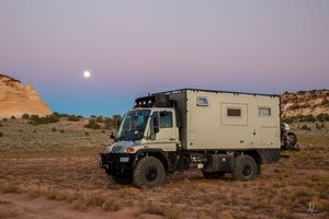 Caravane 4x4 d'expédition tout-terrain, camion de <span class=keywords><strong>camping</strong></span> à plateau long <span class=keywords><strong>avec</strong></span> cuisine coulissante, salle de bain, <span class=keywords><strong>camping</strong></span>-car sur mesure pour le voyage tout-terrain - Product Image 3