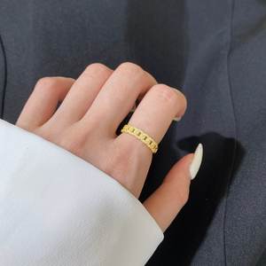 Anel de Prata Esterlina 925 Banhado a Ouro 18k com Zircônia 5A para Noivado e Compromisso – Joia Feminina Delicada para Presente de Casamento - Product Image 3