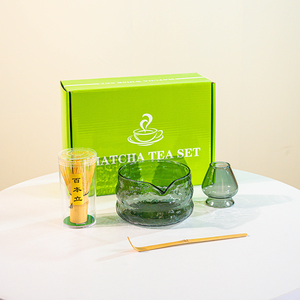 Juego de Té Matcha Japonés de 4 Piezas, Venta al por Mayor, Caja de Regalo de Vidrio Transparente, Kit de Matcha con Tazón con Boquilla para Verter, Elegante Juego de Matcha - Product Image 1