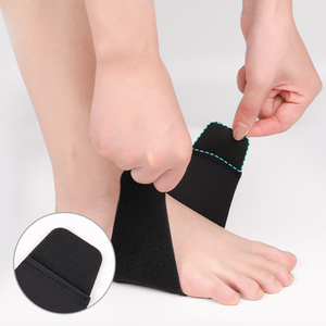 Pieds Soulagement de la douleur Bandes de compression de la voûte plantaire réglables Manchons de soutien de la voûte plantaire pour pieds plats - Product Image 5