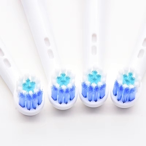 Good Quality EB22-X Round <b>Toothbrush</b> <b>Head</b> with Nylon Bristles for Household Hotel Use Removable 4-Piece Pack - Product Image 2