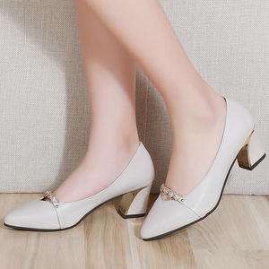 توريد مباشر من المصنع احذية نسائية جلد ربيعية وخريفية مكتنزة بكعب عالي احذية نسائية للعمل احذية كاجوال للبيع - Product Image 3