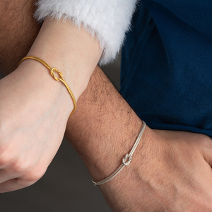 Minimalista placcato in oro 18K catena di <span class=keywords><strong>serpente</strong></span> Love Knot <span class=keywords><strong>bracciale</strong></span> donne gioielli impermeabili amicizia in acciaio inossidabile coppia braccialetti - Product Image 3