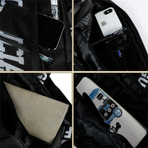 Échantillon gratuit Sac de poitrine tactique Sac à bandoulière décontracté avec doublure en polyester pour les sports de plein air Voyage Transport dissimulé - Product Image 3