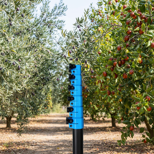 Perche télescopique en aluminium de qualité industrielle pour la récolte des <span class=keywords><strong>noix</strong></span> de coco/de la <span class=keywords><strong>noix</strong></span> de bétel et le ramassage des feuilles de jardin - Taille et couleur personnalisables - Product Image 1