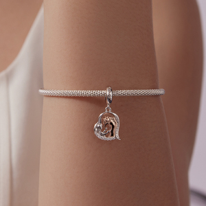Amuleto de Unicornio en Forma de Corazón Chapado en Oro Rosa con Detalles de Cristal, Grabado 'Te Amo para Siempre', Joyería Unisex para Regalo - Product Image 5