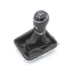 Pommeau de levier de vitesse manuel en cuir noir Volkswagen 5/6 vitesses ergonomique pour Golf 7 GTI - Product Image 5