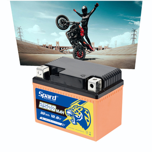 Paquetes de batería de arranque de fosfato de hierro y litio de alta densidad 12,8 V 8Ah 210CCA Más potencia en un tamaño más <span class=keywords><strong>pequeño</strong></span> - Product Image 1