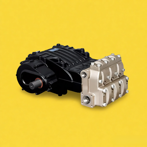 Pompe à piston triplex XW55 250-400 L/min 100-150 Bar pour le décapage par hydrojet, l'élimination de la peinture - Pompe à jet d'eau industrielle haute performance - Product Image 1