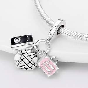 Venta al por mayor <span class=keywords><strong>de</strong></span> dijes <span class=keywords><strong>de</strong></span> plata <span class=keywords><strong>de</strong></span> ley 925 <span class=keywords><strong>de</strong></span> moda para mujer, con diseño <span class=keywords><strong>de</strong></span> cámara y maleta, para <span class=keywords><strong>pulseras</strong></span> y fabricación <span class=keywords><strong>de</strong></span> joyas - Product Image 4