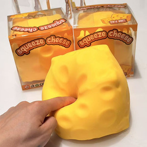 Juguete Antiestrés de Silicona con Forma de Queso Gigante, 10 cm, para Aliviar el Estrés, Regalo Realista con Forma de Comida, Marca BOTUBrand - Product Image 4