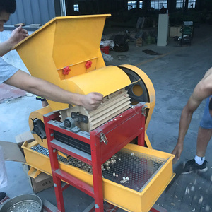 <span class=keywords><strong>2023</strong></span> Venta caliente cacahuete tuerca de tierra pequeño cacahuete cáscara quitar desgranadora máquina Manual <span class=keywords><strong>precio</strong></span> - Product Image 5