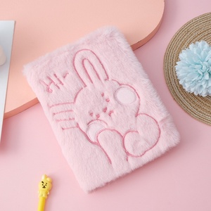 Carnet en peluche Unbound, cadeau <span class=keywords><strong>de</strong></span> Noël, agenda avec broderie, design créatif et tendance - Product Image 3