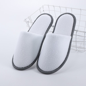 Pantuflas de Hotel de Lujo con Logotipo Personalizado OEM/ODM, Pantuflas Desechables Blancas Baratas con Punta Abierta y Lavables - Product Image 3