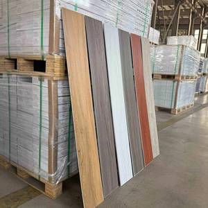 Plancher en vinyle de luxe SPC imperméable fabriqué en Chine, avec sous-couche IXPE, conforme à la norme CE, LVP - Product Image 2