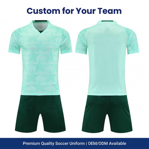 Custom voetbaltenues groothandel sublimatie polyester mesh met logo en naam, voetbalshirt OEM fabrikant - Product Image 2
