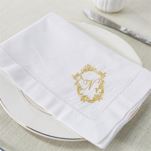 Personnalisable Oem Premium Ajouré Blanc <span class=keywords><strong>Coton</strong></span> Lin Mélange Monogramme Serviettes <span class=keywords><strong>de</strong></span> Dîner pour Linge <span class=keywords><strong>de</strong></span> Mariage <span class=keywords><strong>50x50</strong></span> - Product Image 1