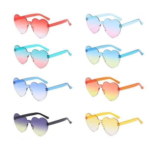 Lunettes de soleil sans monture, lunettes de soleil monobloc, lunettes de soleil colorées en forme de cœur de pêche - Product Image 5