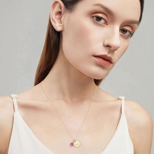 Collar Personalizado con Inicial y Piedra de Nacimiento de Marzo, Zirconia Creada en Laboratorio, Chapado en Oro de 14K, Colgante con Inicial Personalizada, Unisex, a la Moda - Product Image 4