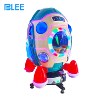 Populaire Coin Operated Kiddie Rides Space Capsule MP5 Écran Personnalisé Avion Fusée Swing Machine