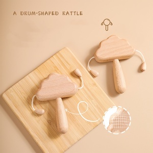 Juguetes de madera para bebés al por mayor: Sonajeros de nubes, sonajeros de mano para bebés, juguetes de entrenamiento para el agarre de niños - Product Image 3